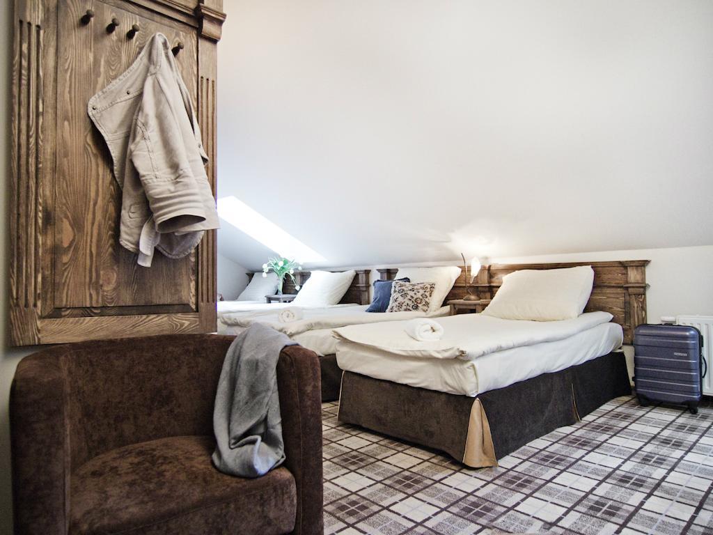 Five Stars Bed&Breakfast Βρότσλαβ Δωμάτιο φωτογραφία