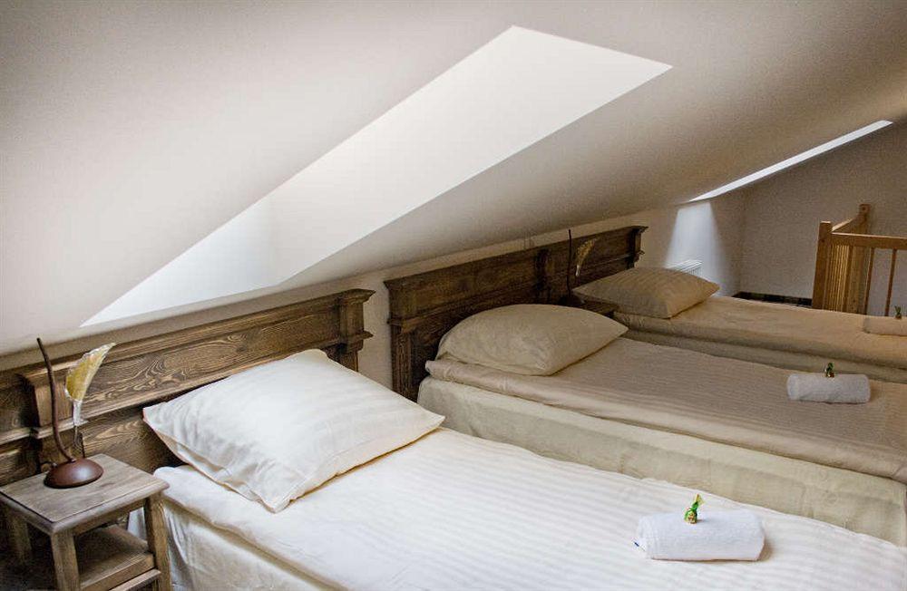 Five Stars Bed&Breakfast Βρότσλαβ Εξωτερικό φωτογραφία