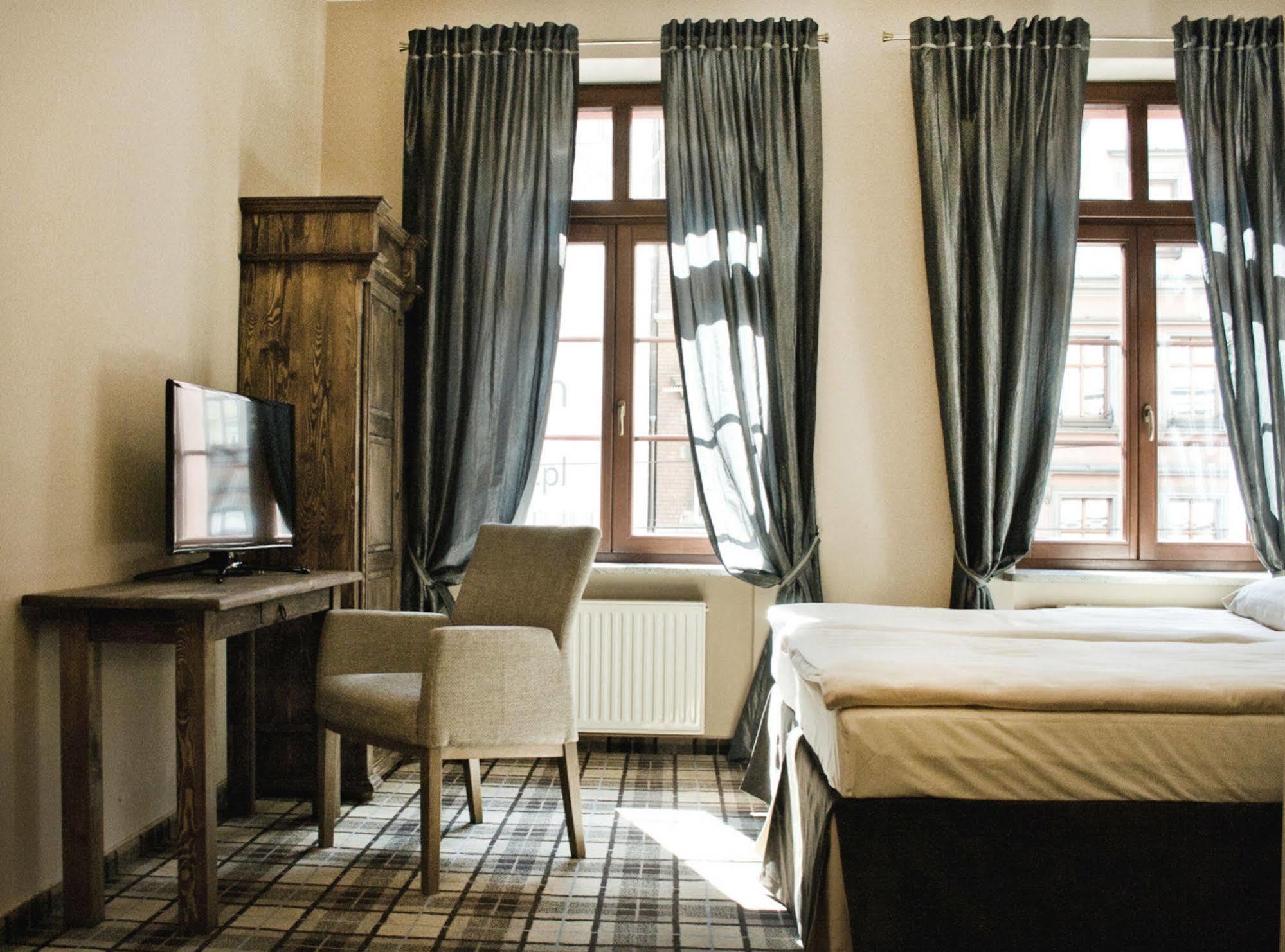 Five Stars Bed&Breakfast Βρότσλαβ Εξωτερικό φωτογραφία