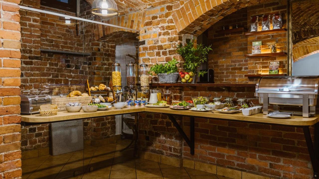 Five Stars Bed&Breakfast Βρότσλαβ Εξωτερικό φωτογραφία