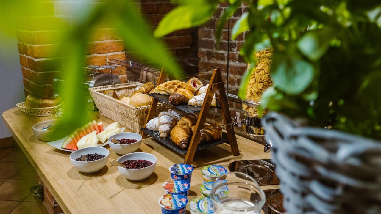 Five Stars Bed&Breakfast Βρότσλαβ Εξωτερικό φωτογραφία
